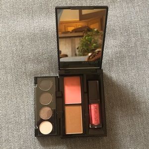 Laura Mercier Glam to Go